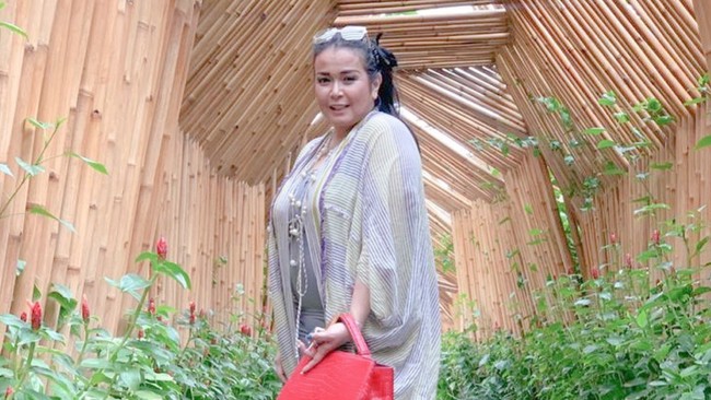Jennifer Jill dijatuhi hukuman enam bulan penjara oleh majelis hakim PN Jakarta Barat terkait kasus penyalahgunaan narkotika.