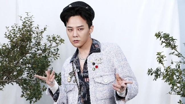 Klarifikasi Agensi: G-Dragon Tunda Comeback Oktober 2024