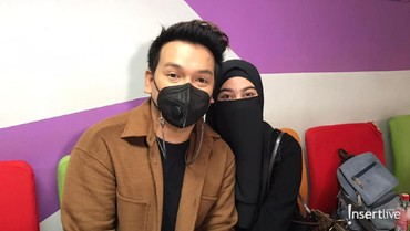 img-title 3 Artis Izinkan Suami Poligami, Apa Alasannya?
