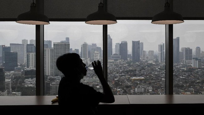 Moody's mempertahankan peringkat utang luar negeri RI di peringkat Baa2 dengan prospek stabil atau 1 tingkat di atas investment grade.