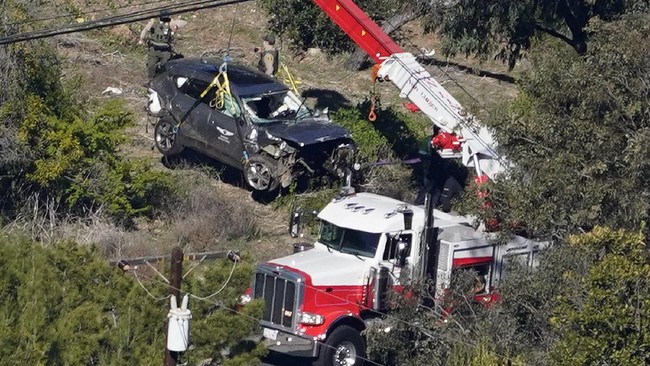 Pegolf Tiger Woods mengalami kecelakaan mobil di Los Angeles, Amerika Serikat, pada Selasa (23/2) pagi waktu setempat.