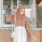 Cocok untuk Daily Looks, Ini 5 Outfit Earth Tone ala Meira yang Simpel dan Kece