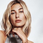 Intip Rutinitas Make Up Hailey Baldwin Selama Pandemi