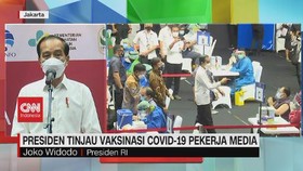 VIDEO: Jokowi Tinjau Vaksinasi Covid-19 Pekerja Media