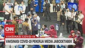 VIDEO: Pekerja Media Sedikit Lega Ikut Vaksinasi Covid-19