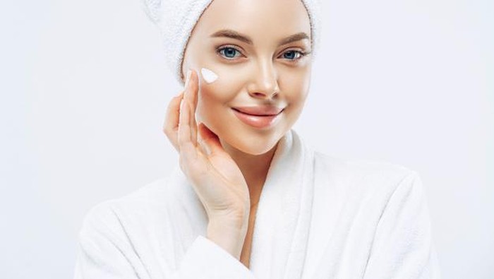 Rekomendasi Skincare dengan Bahan Retinol untuk Anti Aging