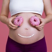Lagi Program Hamil? 6 Jenis Makanan yang Harus Dihindari!