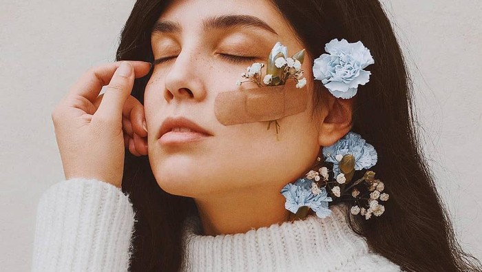 Viral di TikTok! Hydrocolloid Band-Aid Digunakan untuk Atasi Jerawat, Amankah?