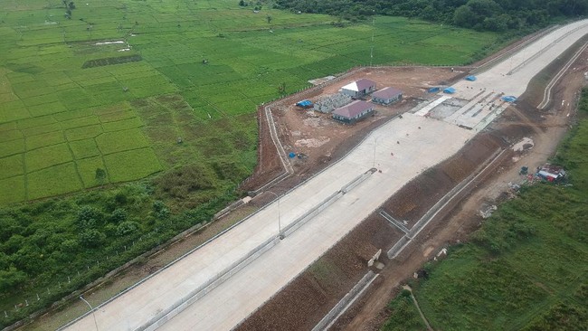 Hutama Karya akan mengoperasikan Ruas Tol Medan-Binjai seksi 1 segmen Tanjung Mulia-Marelan sepanjang 4,2 kilometer mulai Kamis (11/3) pukul 07.00 WIB.