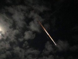 Apa sih itu?: Cahaya Misterius Muncul di Langit Australia
