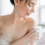 5 Body Wash dengan Aroma Bunga, Bikin Mandi Jadi Segar dan Rileks