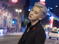 Lirik Lagu Black Out - Chanyeol