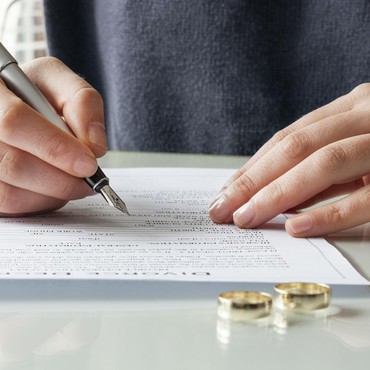 Bolehkah Menceraikan Istri Atas Perintah Orang Tua, Ini Penjelasannya