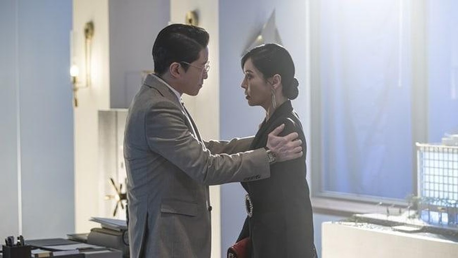 Kondisi Memanas Kim So Yeon dan Uhm Ki Joon di Episode Baru 'The Penthouse 2'