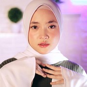 4 Produk Makeup untuk Tampil Natural Look ala Nissa Sabyan