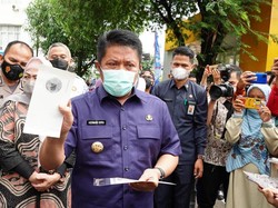 Gubernur Sumsel Launching Stiker Hologram Tanda Lunas Pajak Kendaraan