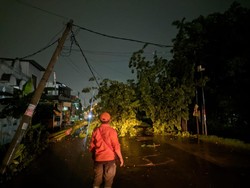 Kawasan Bekasi Utara Diterjang Puting Beliung, 20 KK Terdampak