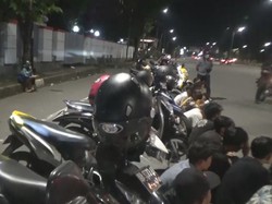 Bubarkan Balap Liar di Makassar, Polisi Diserang Pakai Batu