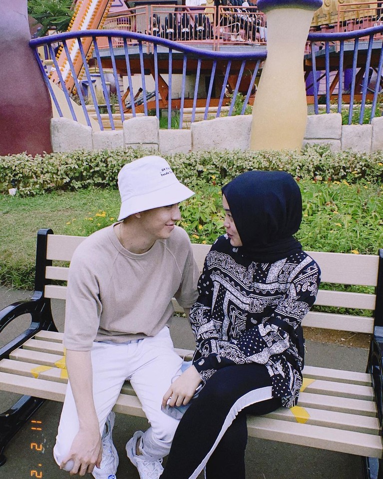 Putri Delina