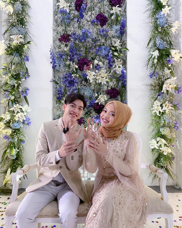 Putri Delina Putri Delina