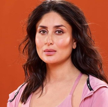 img-title Rahasia Kulit Glowing Kareena Kapoor di Kehamilan Kedua