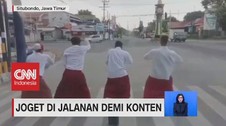 VIDEO: Joget di Jalanan Demi Konten