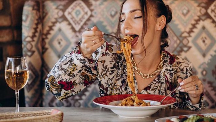 Yum! 3 Resep Kreasi Mi Instan yang Viral di TikTok