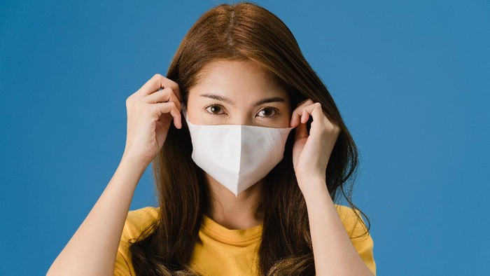 Masih Suka Muncul Maskne? Cobain Tips Menggunakan Masker Ini Masih Suka Muncul Maskne? Cobain Tips Menggunakan Masker Ini