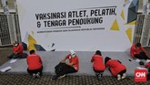 FOTO: Ratusan Atlet Jalani Vaksinasi Covid-19 Ratusan atlet dari berbagai cabang olahraga mengikuti vaksinasi atlet tahap pertama di Istora Senayan, Jakarta, Jumat (26/2).
