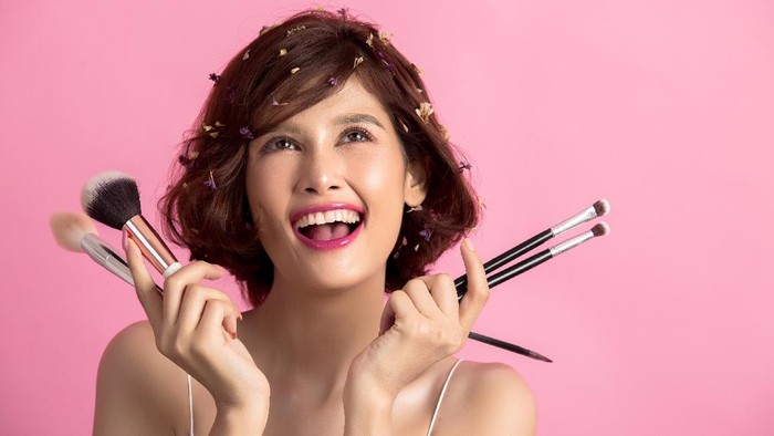 5 Rekomendasi Brand Makeup Brush, Ada Brand Lokal Lho!
