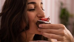 img-title Resep Bikin Brownies Mix Toping Nih, Moms Sini Merapat!
