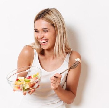 Gak Perlu Melakukan Diet! Kamu Cuma Perlu Menerapkan Cara Makan Sehat Ini