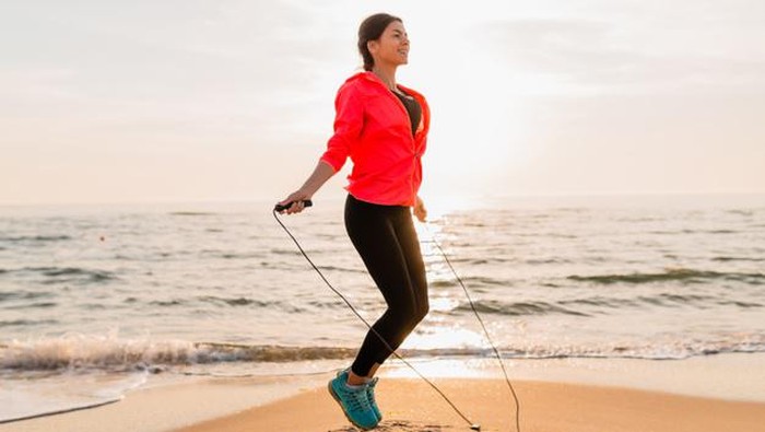 Jarang Diminati, Padahal Lompat Tali Banyak Manfaatnya Lho!