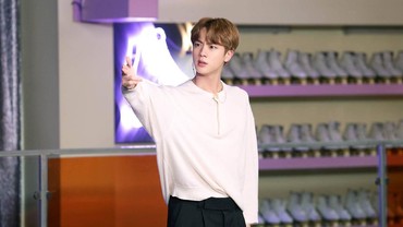 img-title Jawaban Cerdas Jin BTS soal Sebutan Modal Ganteng Doang