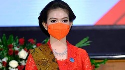 Mewah! Ini Harga Sepatu & Tas Selvi Ananda Saat Pelantikan Gibran