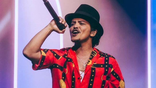 Lirik Lagu Talking To The Moon - Bruno Mars