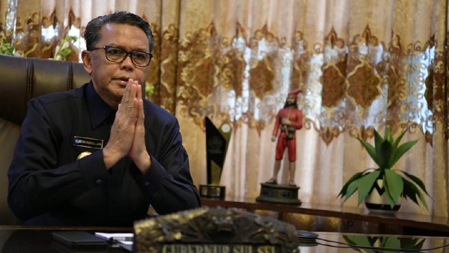 Gubernur Sulawesi Selatan Nurdin Abdullah pernah menjadi tokoh yang dianggap berkontribusi dalam gerakan antikorupsi. Kini KPK menetapkannya sebagai tersangka.