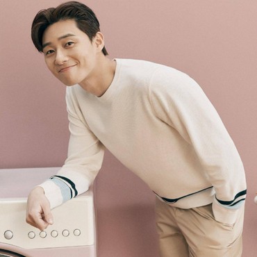Ganteng Maksimal, Park Seo Joon Muncul di Poster Baru 'The Marvels'