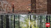 FOTO : Melongok Proyek Revitalisasi Pasar Senen Proyek pembangunan kembali Pasar Senen usai kebakaran di 2017 diperkirakan selesai pada April 2022.