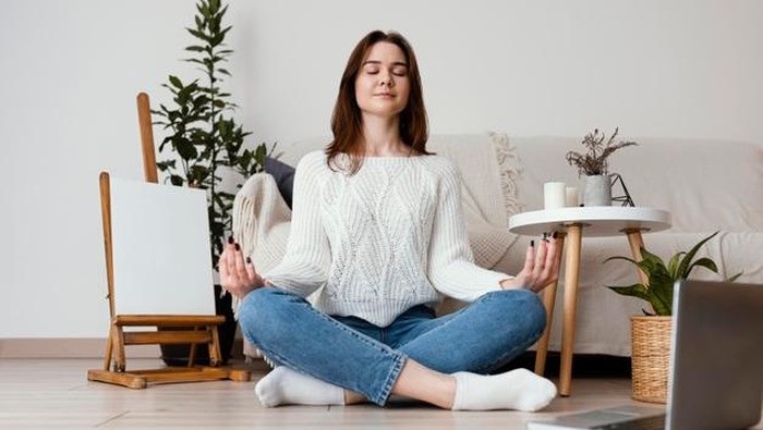 Wah! Ternyata Ini Manfaat Melakukan Meditasi Saat WFH