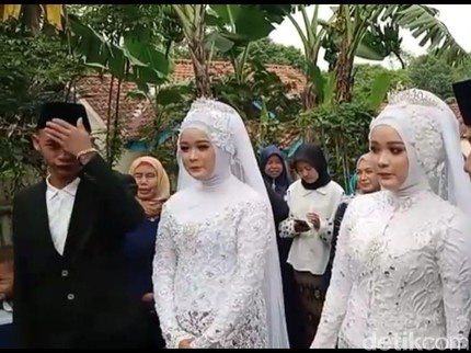 Cerita Lucu Dua Pasutri Kembar Tinggal Serumah, Sering Tertukar Bun