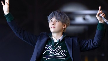 Rayakan Ultah SUGA BTS, ARMY Indonesia Donasi untuk Sekolah Bahari