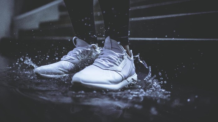 5 Rekomendasi Brand Sneakers Agar Fashion Kamu Lebih Stylish!