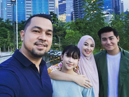 Putri Annisa Trihapsari-Sultan Djorghi Dilarang Pacaran Sebelum Hafiz Qur'an