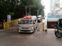 Jenazah Artidjo Alkostar Dibawa ke RS Polri