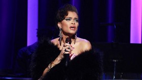 Andra Day Cetak Sejarah Golden Globe Berkat Billie Holiday