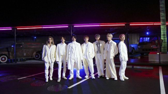Curhat dan Pesan Ballistik Boyz untuk Fan Indonesia Ballistik Boyz mungkin masih baru, namun mereka tak sungkan memiliki mimpi dan cita-cita besar di tengah keriuhan pasar boyband saat ini.