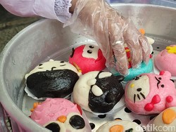 Bikin Gemas! Bakpao dan Cilok Hello Kitty dan Angry Bird dari Cianjur