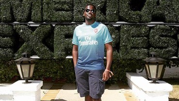 img-title Daniel Kaluuya Raih Piala Pertama Golden Globe 2021