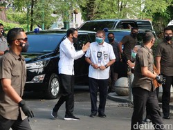 Tinjau Vaksinasi Pedagang Yogya, Jokowi Harap Ekonomi-Pariwisata Bangkit